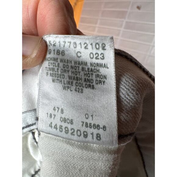 Vintage 1990s Levi’s SilverTab Jeans 38x32 Super Light Wash Relaxed Fit - Picture 11 of 11